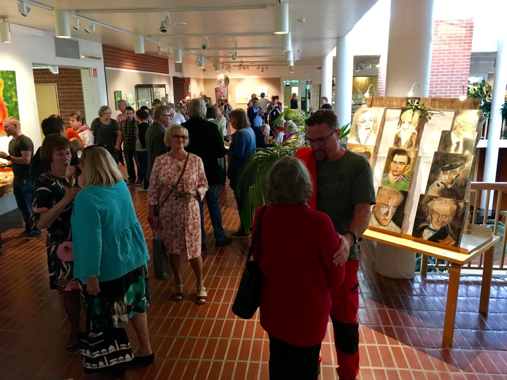 32680EA7-EDB8-4ACB-A140-F8CC7304C8D2